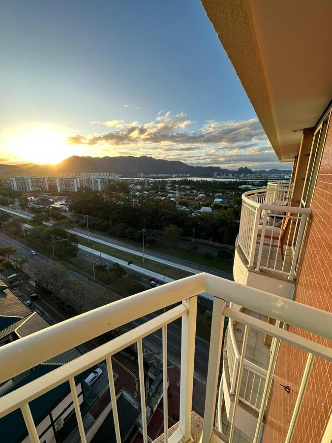 Flat Com Vista Panoramica -15- Na Barra Da Tijuca - Estacionamento Gratuito - Frigobar - Ar Condicionado - Piscina - Academia - Balsa Para Praia Gratis - Varanda - Vista Parcial Mar E Lagoa Ρίο ντε Τζανέιρο Εξωτερικό φωτογραφία