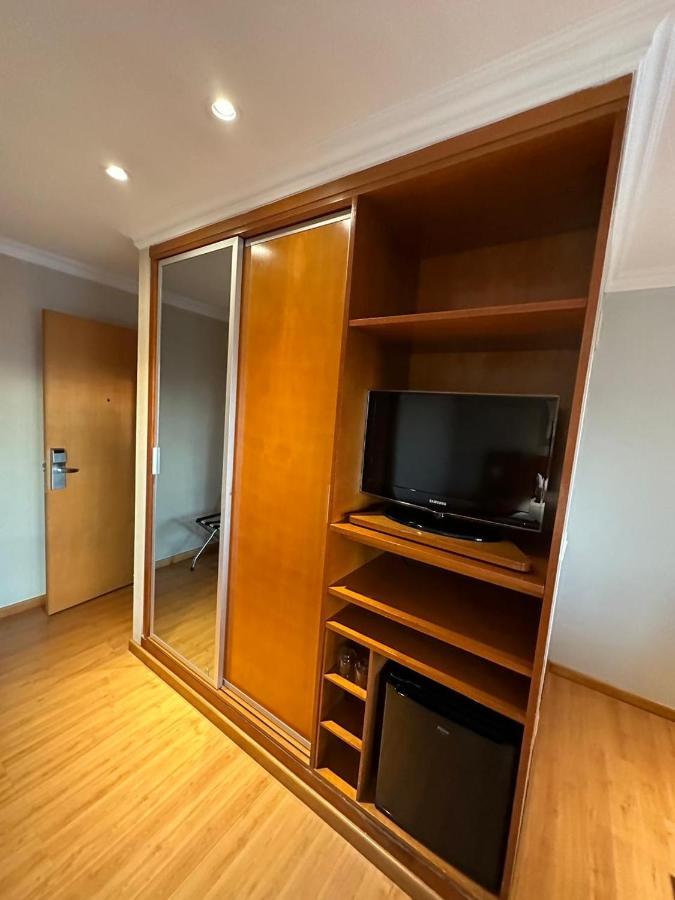 Flat Com Vista Panoramica -15- Na Barra Da Tijuca - Estacionamento Gratuito - Frigobar - Ar Condicionado - Piscina - Academia - Balsa Para Praia Gratis - Varanda - Vista Parcial Mar E Lagoa Ρίο ντε Τζανέιρο Εξωτερικό φωτογραφία