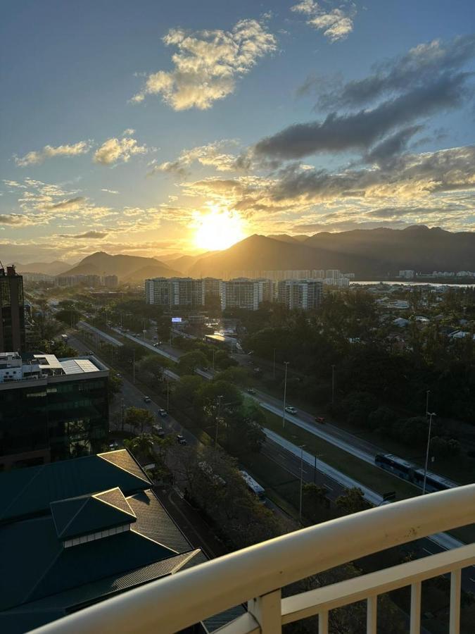 Flat Com Vista Panoramica -15- Na Barra Da Tijuca - Estacionamento Gratuito - Frigobar - Ar Condicionado - Piscina - Academia - Balsa Para Praia Gratis - Varanda - Vista Parcial Mar E Lagoa Ρίο ντε Τζανέιρο Εξωτερικό φωτογραφία