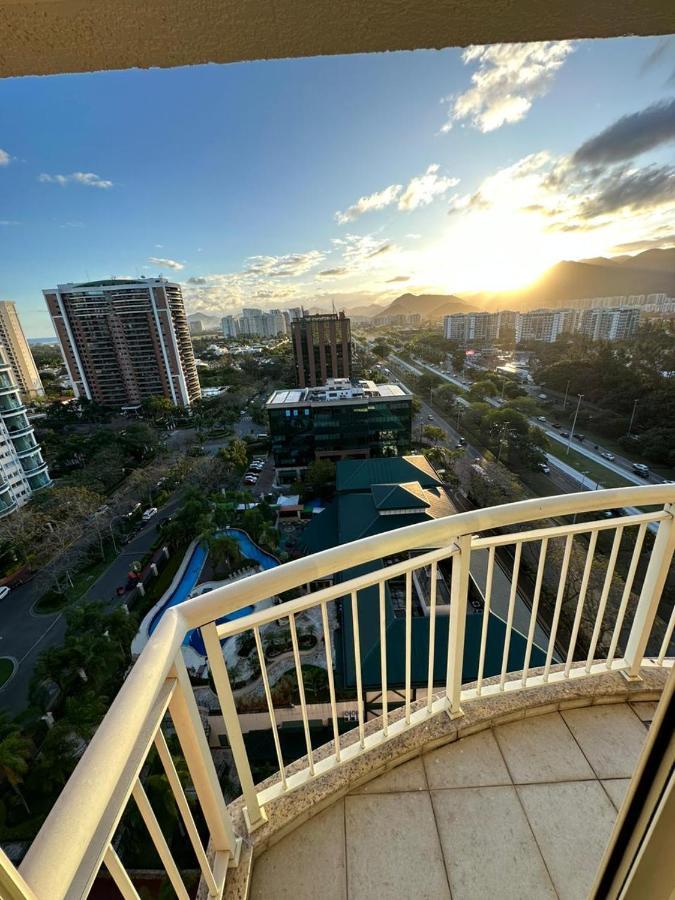Flat Com Vista Panoramica -15- Na Barra Da Tijuca - Estacionamento Gratuito - Frigobar - Ar Condicionado - Piscina - Academia - Balsa Para Praia Gratis - Varanda - Vista Parcial Mar E Lagoa Ρίο ντε Τζανέιρο Εξωτερικό φωτογραφία