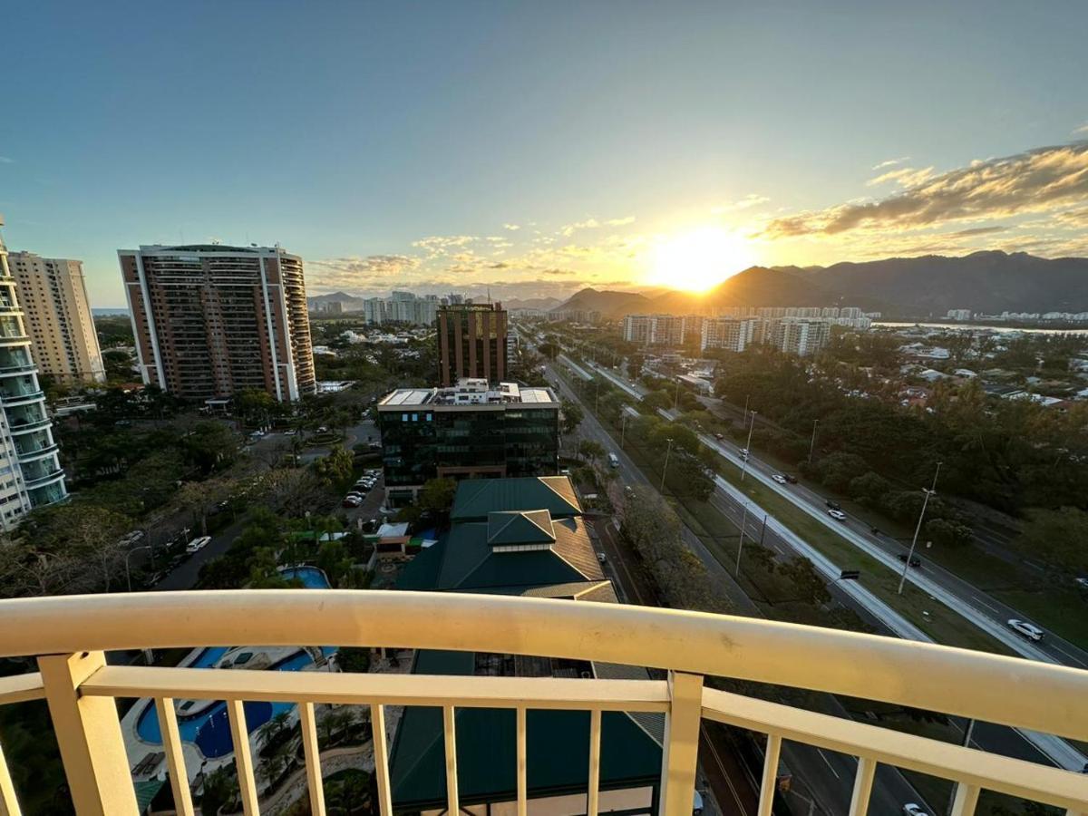 Flat Com Vista Panoramica -15- Na Barra Da Tijuca - Estacionamento Gratuito - Frigobar - Ar Condicionado - Piscina - Academia - Balsa Para Praia Gratis - Varanda - Vista Parcial Mar E Lagoa Ρίο ντε Τζανέιρο Εξωτερικό φωτογραφία