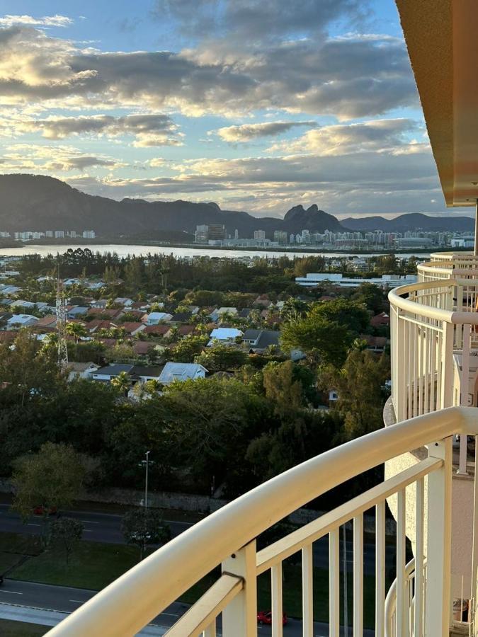 Flat Com Vista Panoramica -15- Na Barra Da Tijuca - Estacionamento Gratuito - Frigobar - Ar Condicionado - Piscina - Academia - Balsa Para Praia Gratis - Varanda - Vista Parcial Mar E Lagoa Ρίο ντε Τζανέιρο Εξωτερικό φωτογραφία