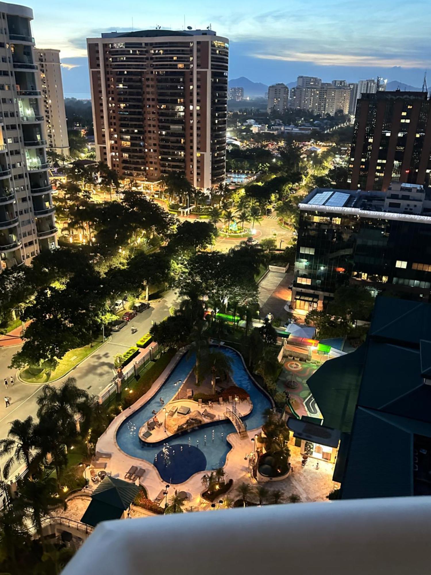 Flat Com Vista Panoramica -15- Na Barra Da Tijuca - Estacionamento Gratuito - Frigobar - Ar Condicionado - Piscina - Academia - Balsa Para Praia Gratis - Varanda - Vista Parcial Mar E Lagoa Ρίο ντε Τζανέιρο Εξωτερικό φωτογραφία