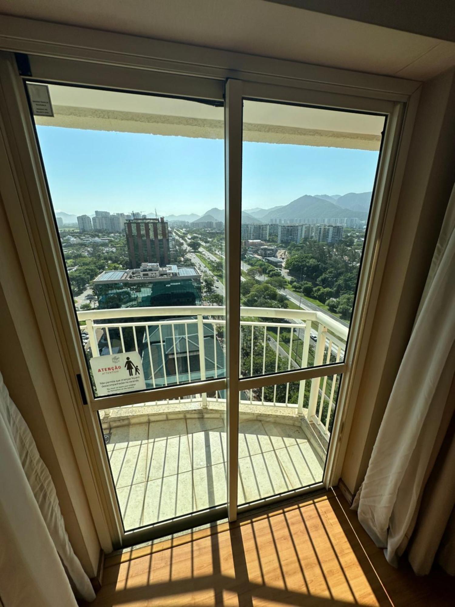 Flat Com Vista Panoramica -15- Na Barra Da Tijuca - Estacionamento Gratuito - Frigobar - Ar Condicionado - Piscina - Academia - Balsa Para Praia Gratis - Varanda - Vista Parcial Mar E Lagoa Ρίο ντε Τζανέιρο Εξωτερικό φωτογραφία
