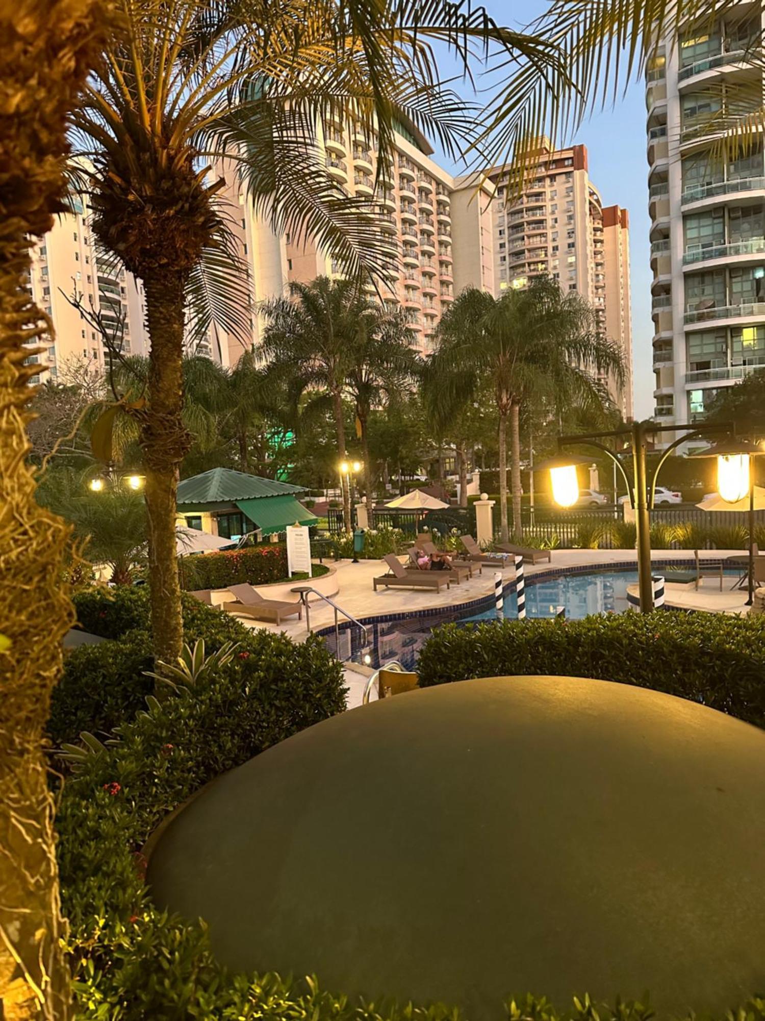 Flat Com Vista Panoramica -15- Na Barra Da Tijuca - Estacionamento Gratuito - Frigobar - Ar Condicionado - Piscina - Academia - Balsa Para Praia Gratis - Varanda - Vista Parcial Mar E Lagoa Ρίο ντε Τζανέιρο Εξωτερικό φωτογραφία